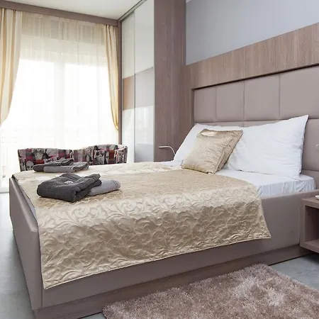 Anikol Apartments Selce Exterior photo