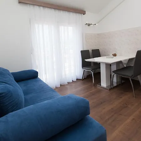 Anikol Apartments Selce Exterior photo
